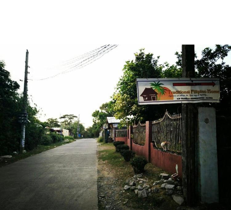 Traditional Filipino Home Alaminos Esterno foto